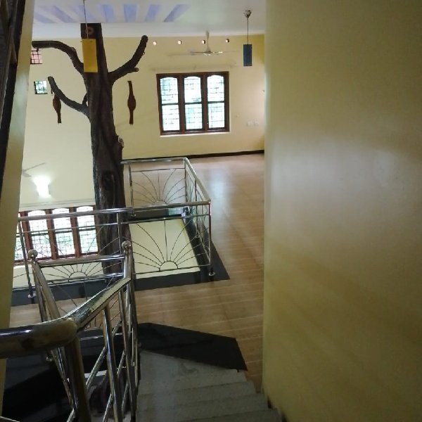 EQ8_P1001 Beautiful house for sale  in Prime Location of Ettumanoor