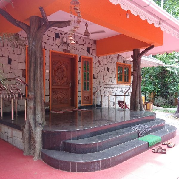 EQ8_P1001 Beautiful house for sale  in Prime Location of Ettumanoor