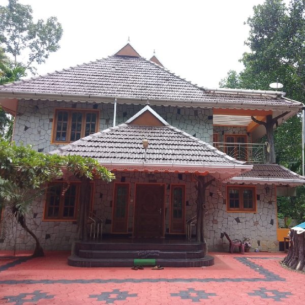 EQ8_P1001 Beautiful house for sale  in Prime Location of Ettumanoor